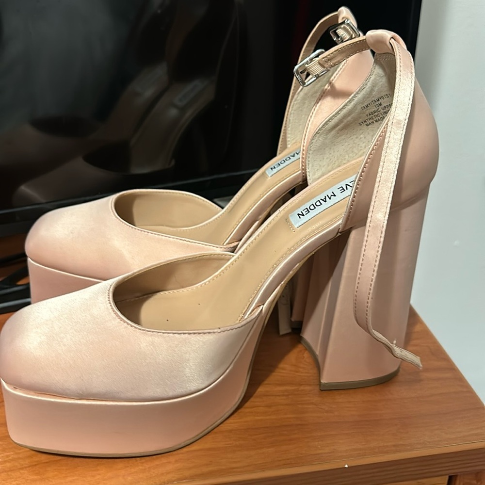 Steve Madden limited chuky heel